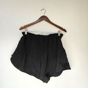 Lululemon Women's Black Shorts